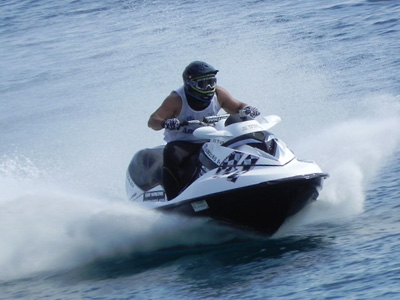 O τελικός του πρωταθλήματος Jet ski στην Πάχη Μεγάρων